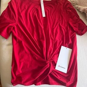 NWT lulu Lemon Crescent Tee